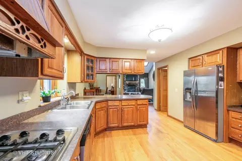 8919 Ferris Rd, Harvard, IL 60033 photo 7