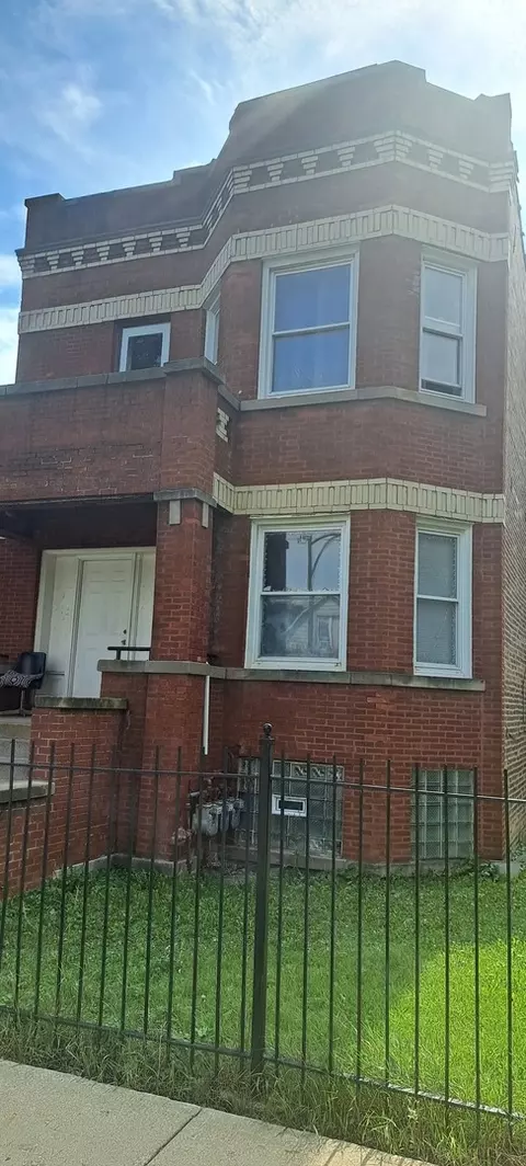 4911 W Huron St, Chicago, IL 60644