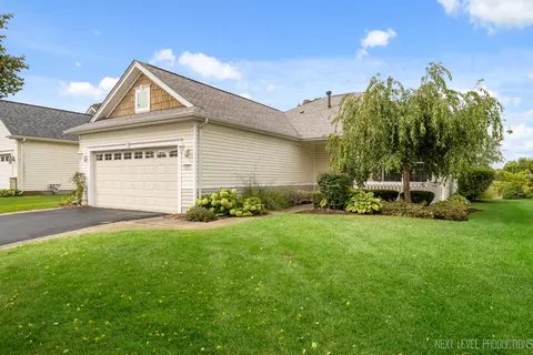13205 Michigan Ave, Huntley, IL 60142