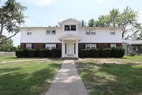836 Deerfield Rd, Chatham, IL 62629