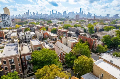 1107 N Hermitage Ave, Chicago, IL 60622