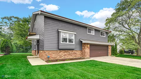 3703 Briar Ln, Hazel Crest, IL 60429
