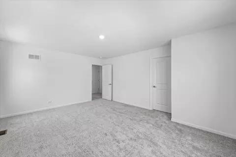127 Hedgerow Dr, Elgin, IL 60124 photo 23