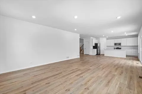127 Hedgerow Dr, Elgin, IL 60124 photo 19