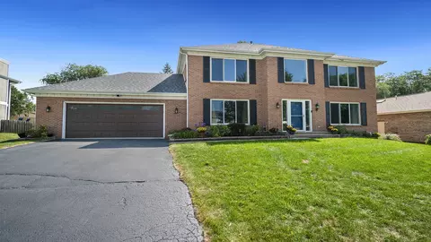 3331 Applewood Ln, Rockford, IL 61114