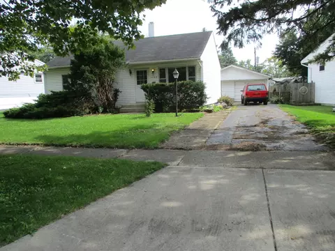 2700 Caddy Ln, Joliet, IL 60435