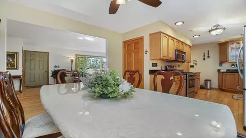 8317 Alan Ct, Rockford, IL 61108 photo 12