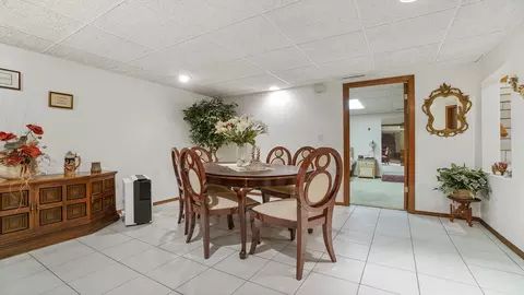 8317 Alan Ct, Rockford, IL 61108 photo 22