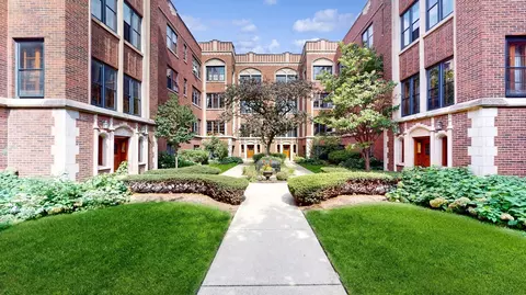 1358 E Madison Park Ave #3, Chicago, IL 60615