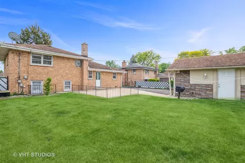7906 W 73rd St, Bridgeview, IL 60455 photo 15