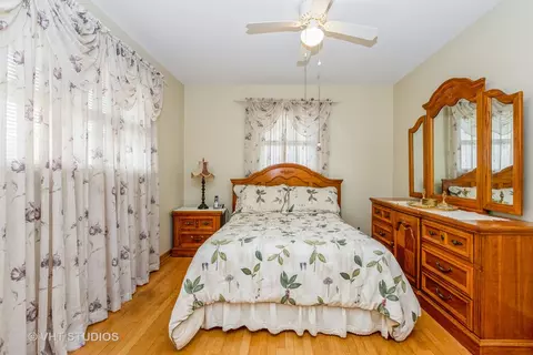 7906 W 73rd St, Bridgeview, IL 60455 photo 9