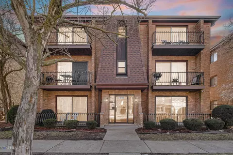 1885 Michigan City Rd #3E, Calumet City, IL 60409