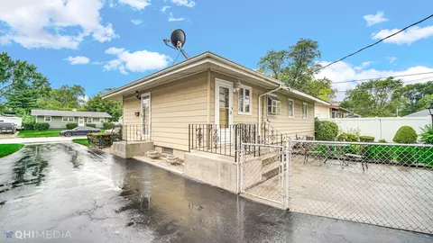 14 Mohawk Dr, Thornton, IL 60476 photo 8
