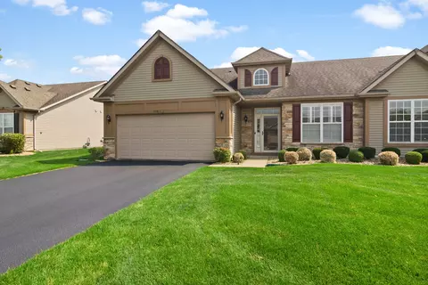 978 Rockwell Ln, Dyer, IN 46311