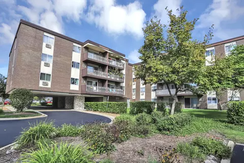 1311 S Finley Rd #306, Lombard, IL 60148