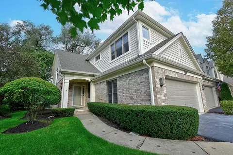 209 Wildflower Ln, La Grange, IL 60525