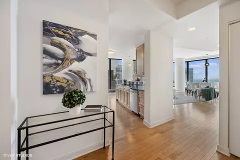 60 E Monroe St #2301, Chicago, IL 60603 photo 17