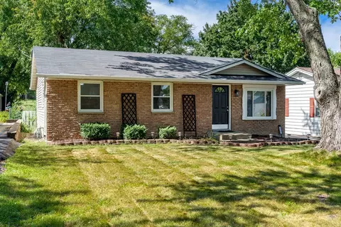 320 Ridgeview Ave, Rockford, IL 61107