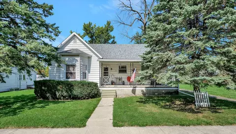 112 E Illinois St, Sibley, IL 61773