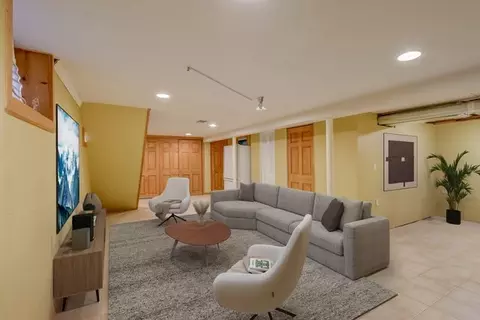 321 E Washington St, Des Plaines, IL 60016 photo 14