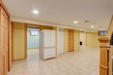 321 E Washington St, Des Plaines, IL 60016 photo 13