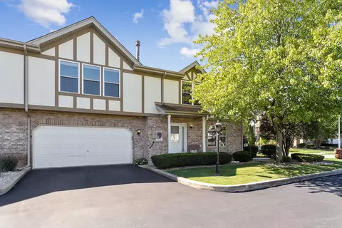 18133 Eagle Dr, Tinley Park, IL 60477