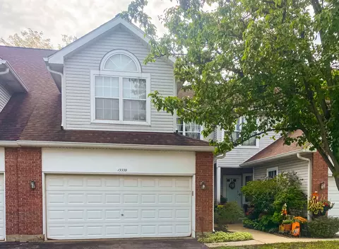 13339 W Heiden Cir, Lake Bluff, IL 60044