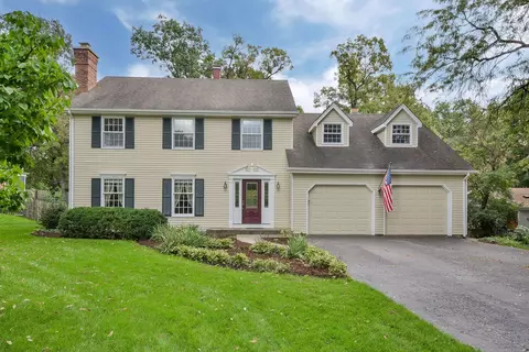 366 Meadowrue Ln, Batavia, IL 60510