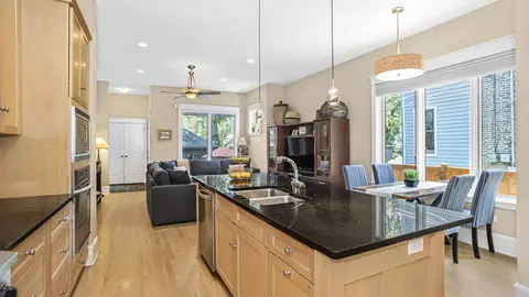 2014 Harrison St, Evanston, IL 60201 photo 15