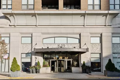 849 N Franklin St #1419, Chicago, IL 60610