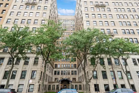 3520 N Lake Shore Dr #3G, Chicago, IL 60657