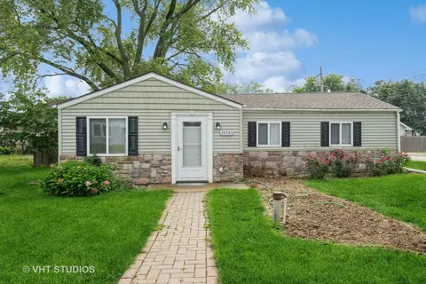 25785 W Arcade Dr N, Lake Villa, IL 60046