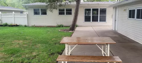 4009 Bluebird Ln, Rolling Meadows, IL 60008 photo 3