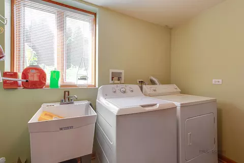 1865 Everett Ave, Des Plaines, IL 60018 photo 30