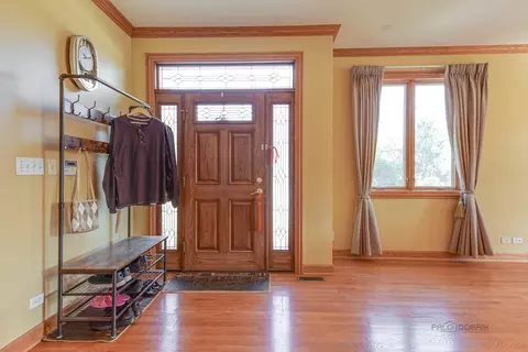 1865 Everett Ave, Des Plaines, IL 60018 photo 4