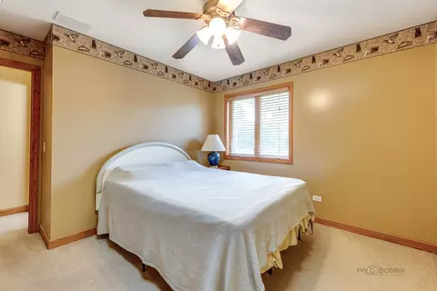 1865 Everett Ave, Des Plaines, IL 60018 photo 17