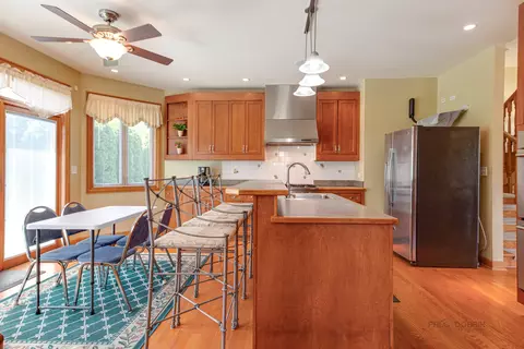 1865 Everett Ave, Des Plaines, IL 60018 photo 11