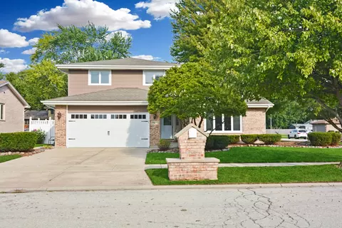 13437 Laramie Ave, Crestwood, IL 60418