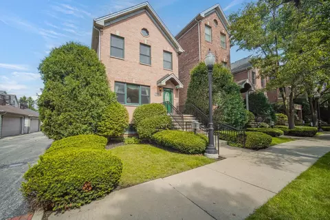 1232 W 33rd Pl, Chicago, IL 60608