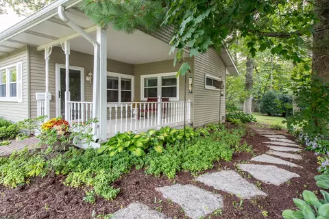 520 College Ave, Winthrop Harbor, IL 60096