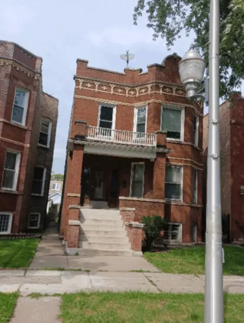 4414 W Deming Pl, Chicago, IL 60639