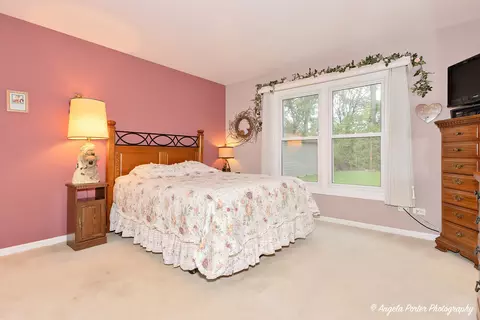 1200 Sunset Dr, Holiday Hills, IL 60051 photo 12