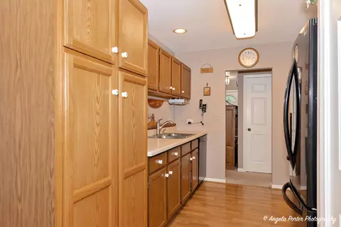 1200 Sunset Dr, Holiday Hills, IL 60051 photo 10
