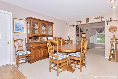1200 Sunset Dr, Holiday Hills, IL 60051 photo 8