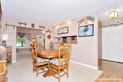 1200 Sunset Dr, Holiday Hills, IL 60051 photo 7