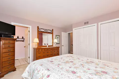 1200 Sunset Dr, Holiday Hills, IL 60051 photo 13
