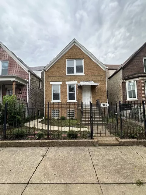 906 N Homan Ave, Chicago, IL 60651