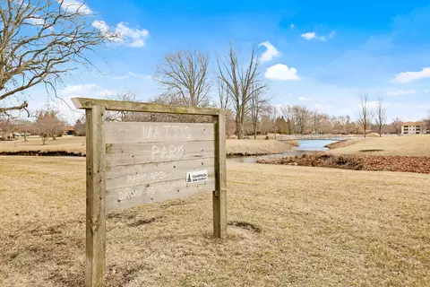 704 Devonshire Dr, Champaign, IL 61820 photo 34