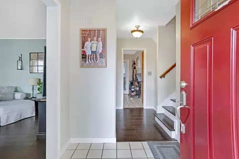 704 Devonshire Dr, Champaign, IL 61820 photo 4