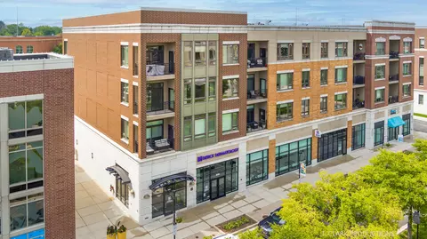 801 Village Center Dr #301, Burr Ridge, IL 60527